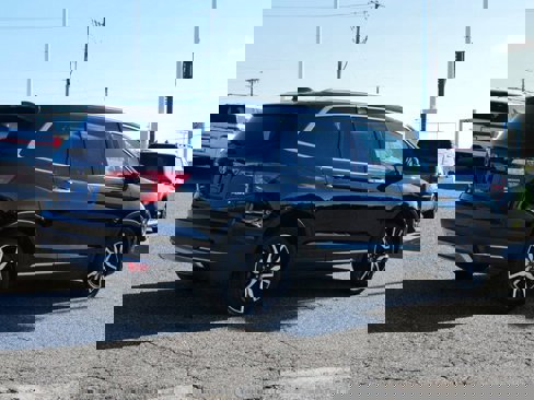 Used 2020 Honda Pilot Touring image 4