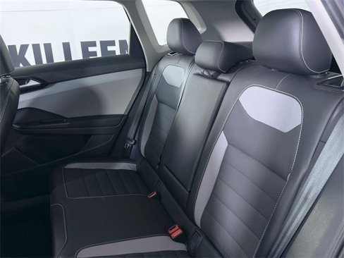 Used 2022 Volkswagen Taos SEL w/ Panoramic Sunroof Package image 22