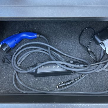 Used 2014 Toyota RAV4 EV image 7