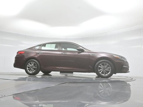 Used 2020 Kia Optima LX image 4
