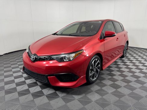 Used 2017 Toyota Corolla iM image 3