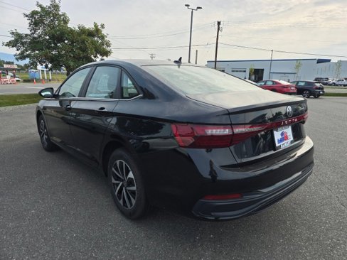 New 2025 Volkswagen Jetta S image 6