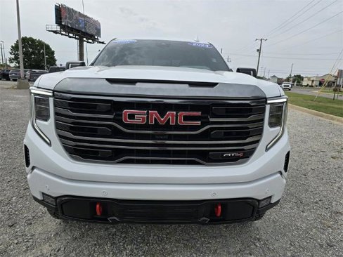 Used 2024 GMC Sierra 1500 AT4 w/ Technology Package image 2