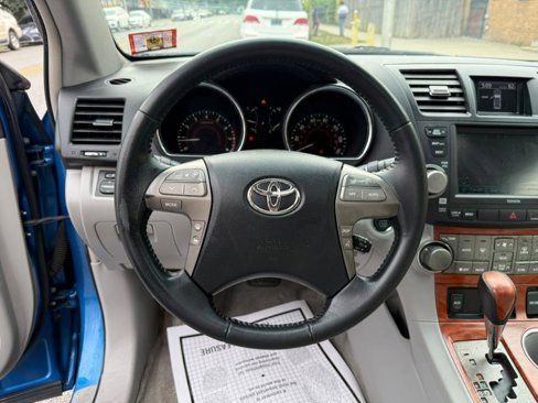 Used 2009 Toyota Highlander Limited image 16