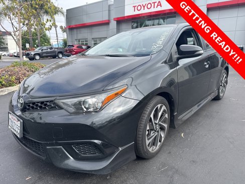 Used 2017 Toyota Corolla iM image 2