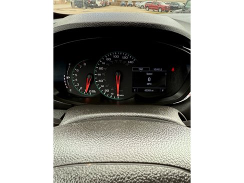 Used 2020 Chevrolet Trax LT w/ LT Convenience Package image 20