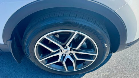 Certified 2019 Ford Explorer Sport w/ Equipment Group 401A image 4