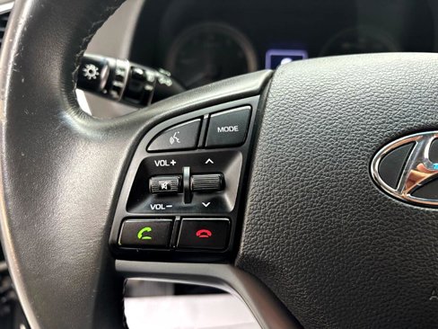 Used 2016 Hyundai Tucson Sport image 16