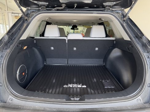 Used 2022 Toyota Corolla Cross LE w/ Moonroof Package image 23