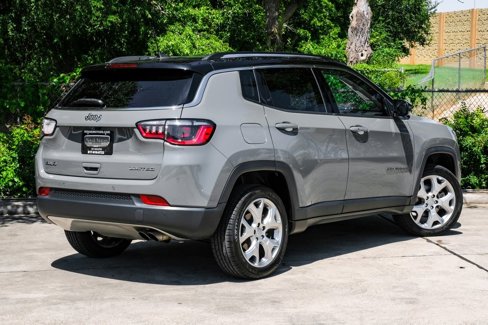 Used 2022 Jeep Compass Limited image 15
