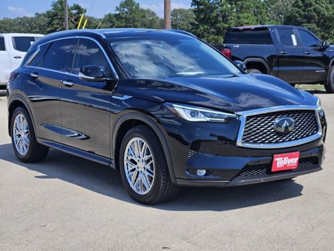 Used 2022 INFINITI QX50 Essential image 2