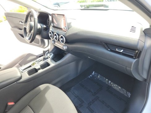 Used 2025 Nissan Sentra SV w/ All-Weather Package image 21