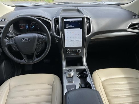 Used 2022 Ford Edge SEL w/ Convenience Package image 11