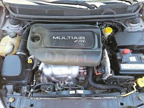 Used 2015 Dodge Dart SXT image 19