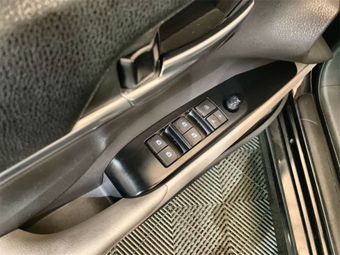 Used 2018 Toyota Camry SE image 20