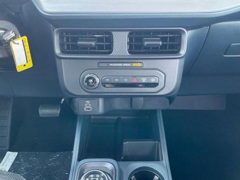 New 2025 Ford Maverick XL image 63