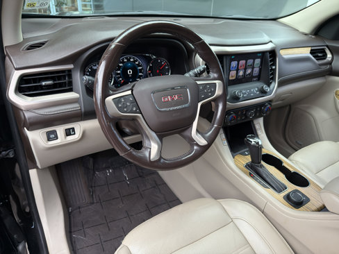 Used 2019 GMC Acadia Denali w/ Technology Package image 10