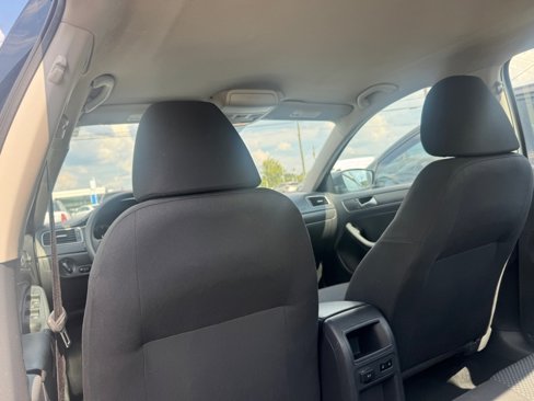 Used 2014 Volkswagen Jetta S image 10