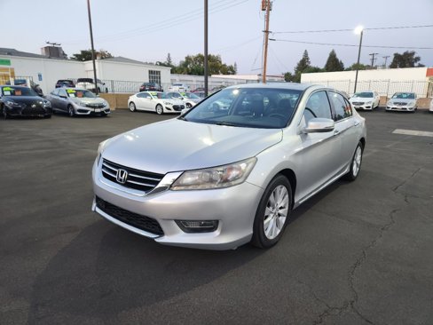 Used 2013 Honda Accord Touring image 1