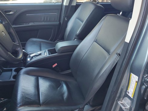 Used 2010 Dodge Journey R/T w/ Flexible Seating Group image 2