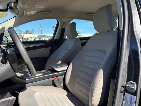 Used 2019 Ford Fusion S image 18