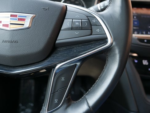 Certified 2022 Cadillac XT5 Premium Luxury w/ LPO, Floor Liner Package image 26