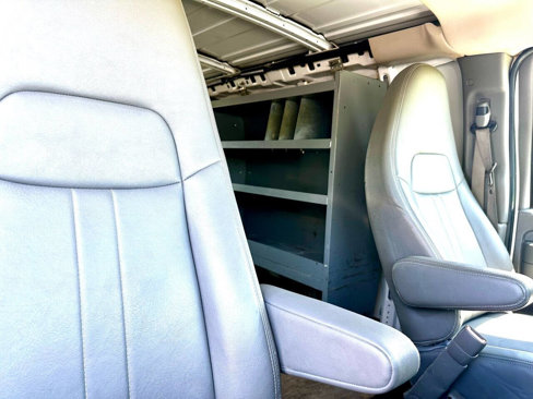 Used 2014 Chevrolet Express 2500 image 15