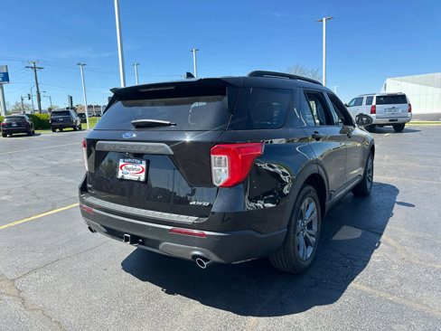 Used 2021 Ford Explorer XLT w/ Equipment Group 202A image 8