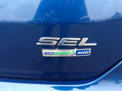 Used 2020 Ford Edge SEL w/ Cargo Accessory Package image 10