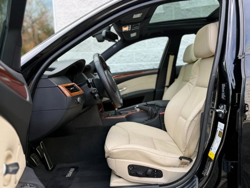 Used 2008 BMW 535xi Wagon image 12