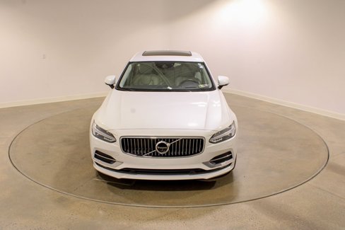 Used 2020 Volvo S90 T6 Inscription w/ Protection Package Premier image 9