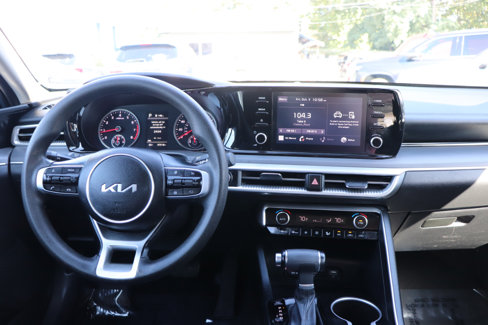 Used 2023 Kia K5 LXS image 17