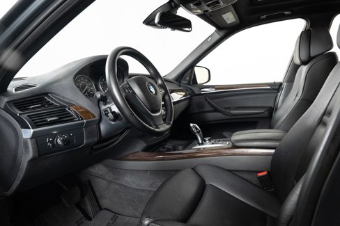 Used 2013 BMW X5 xDrive50i w/ Sport Activity Pkg image 14