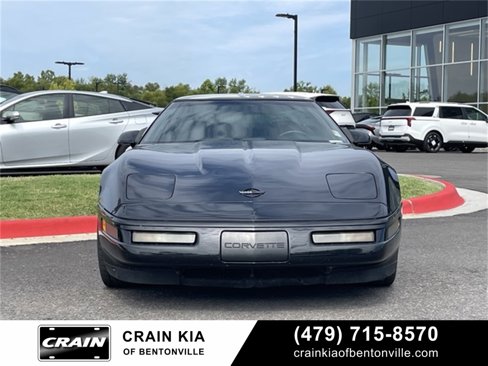 Used 1996 Chevrolet Corvette Coupe image 8