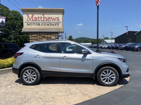 Used 2020 Nissan Rogue Sport SV image 4