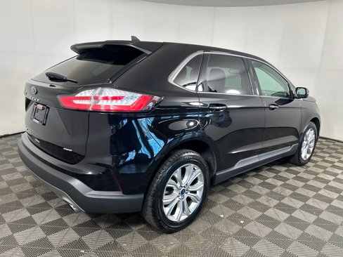Used 2022 Ford Edge Titanium w/ Equipment Group 301A image 3