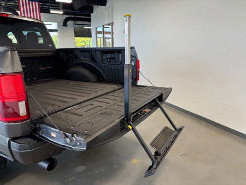 Used 2019 Ford F150 XLT w/ Equipment Group 302A Luxury image 11