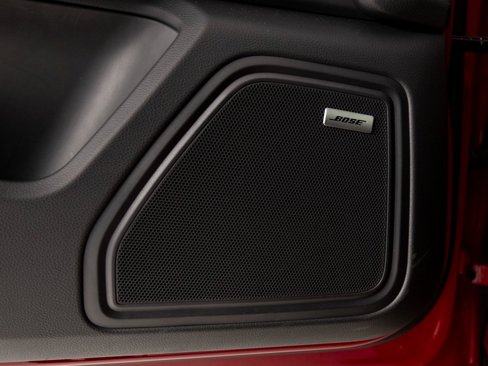 Certified 2025 Porsche Macan image 16
