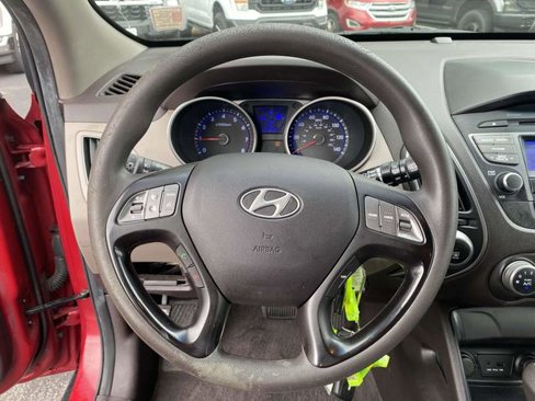 Used 2014 Hyundai Tucson GLS image 19