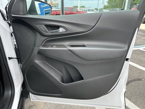 Used 2022 Chevrolet Equinox LT image 10