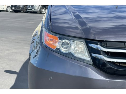 Used 2016 Honda Odyssey Touring Elite image 45
