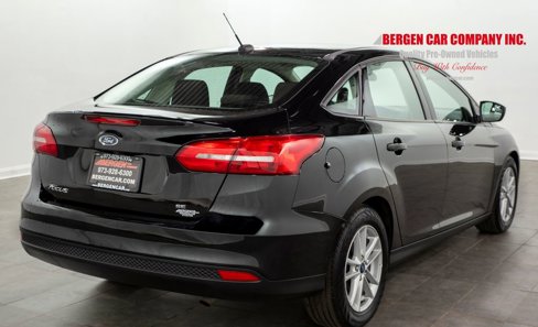 Used 2018 Ford Focus SE image 11