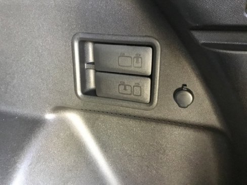 Used 2020 Chevrolet Equinox Premier image 47