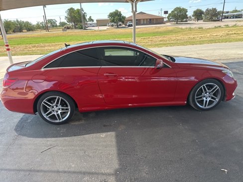 Used 2016 Mercedes-Benz E 400 Coupe image 8