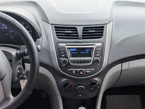Used 2016 Hyundai Accent SE image 17