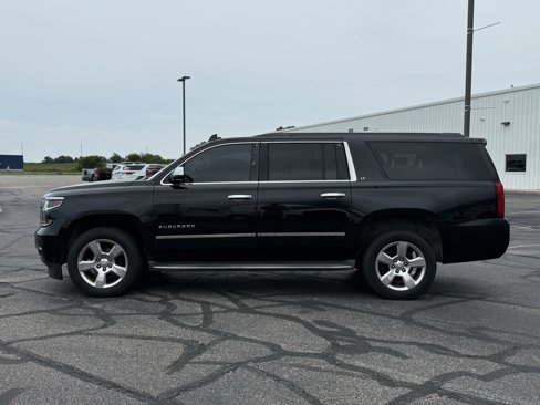 Used 2015 Chevrolet Suburban LT image 5