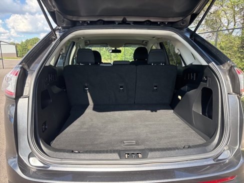 Used 2017 Ford Edge SEL image 10