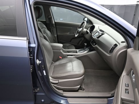 Used 2011 Kia Sportage EX w/ Premium Pkg w/Leather Seats image 9