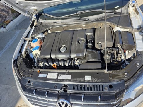 Used 2013 Volkswagen Passat 2.5 SEL Premium image 25