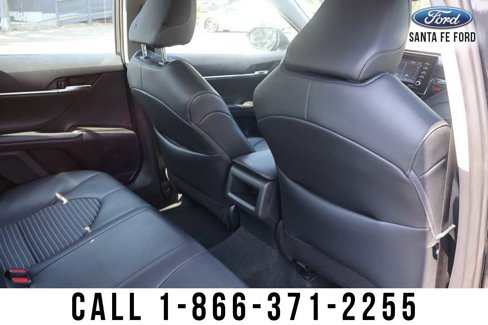 Used 2024 Toyota Camry SE image 32